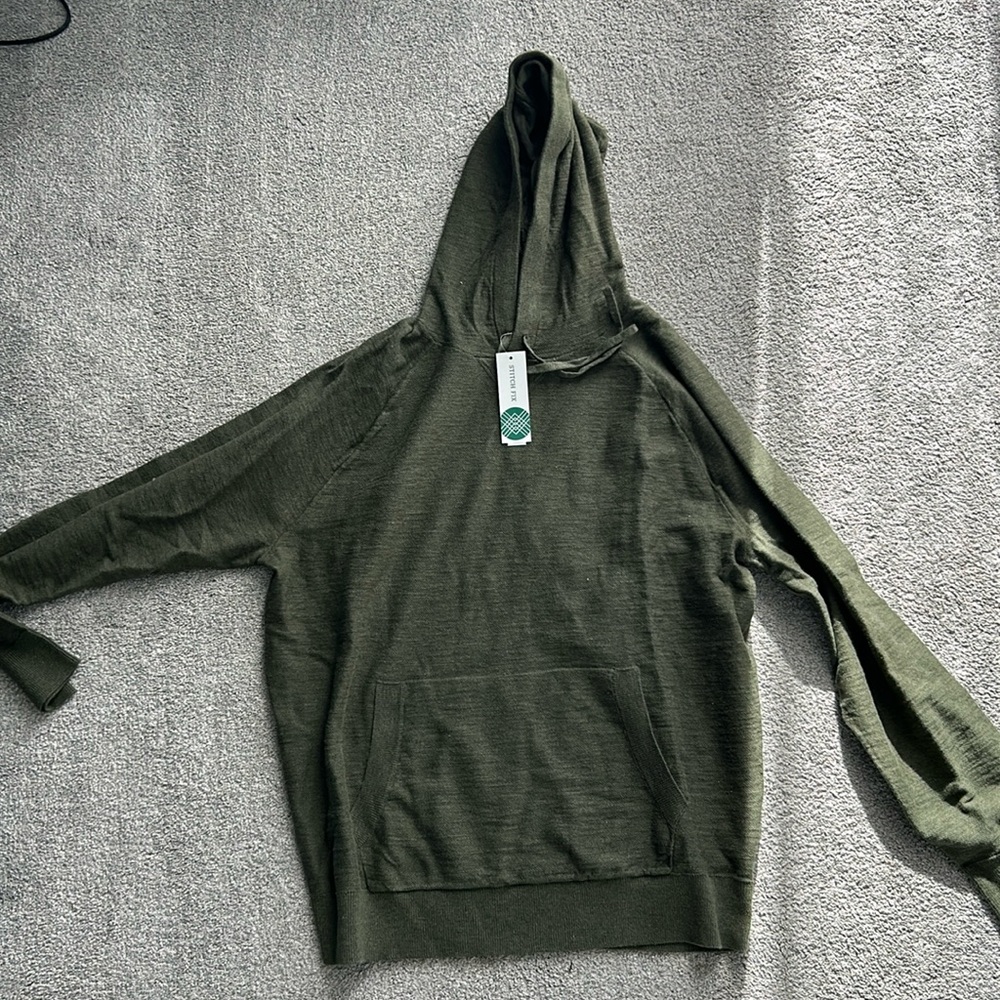 Alesbury riverside pullover hoodie